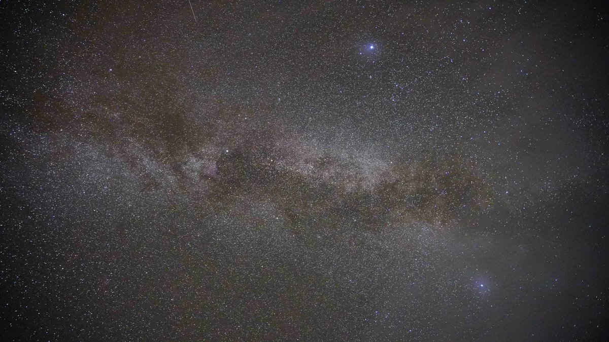 ozegoya's tweet photo. 久しぶりに天の川が肉眼で見えるほど、満天の星に包まれている尾瀬です❇️ https://t.co/Ov1wmrbs6j