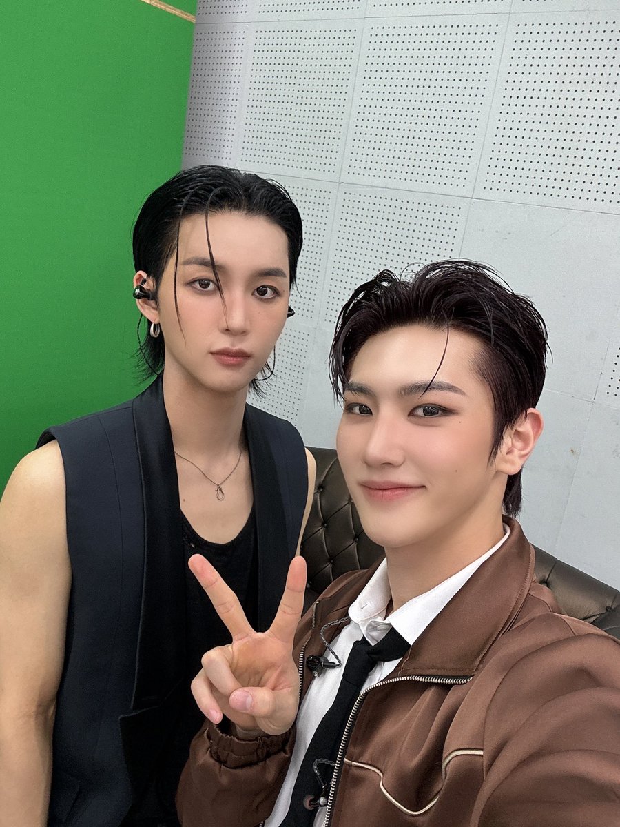 TNX_twt's tweet photo. 땡스, 멤버들 모두 고생했다 사랑한다 🫶

#TNX #티엔엑스
#최태훈 #TAEHUN https://t.co/w4y9bL5p73