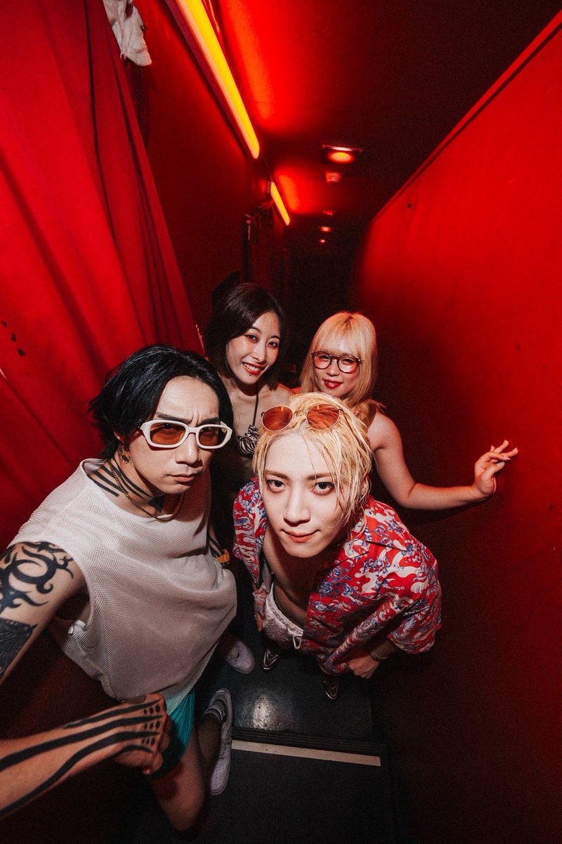 ise_ise_oysy's tweet photo. 『Bimi Live Galley #11 -Bubbly-』
2026.9.13(Sun)＠渋谷・club asia

異なるコンセプトでお届けした2日間、
楽しんでいただけましたか？

ぜひ #Bimi_晩夏  #Bimi_Bubbly を付けて
たくさんの感想をお聞かせください💬✨

🎙️NEXT LIVE
▶▶▶『Bimi Live Galley Tour 2026 -3rd Anniv.-』
チケット：https://t.co/G95WKnRxCM
締切：～9/14(月)23:59まで

Photo by：Yusuke Baba(Beyond the Lenz)（@BByusuke）

#Bimi