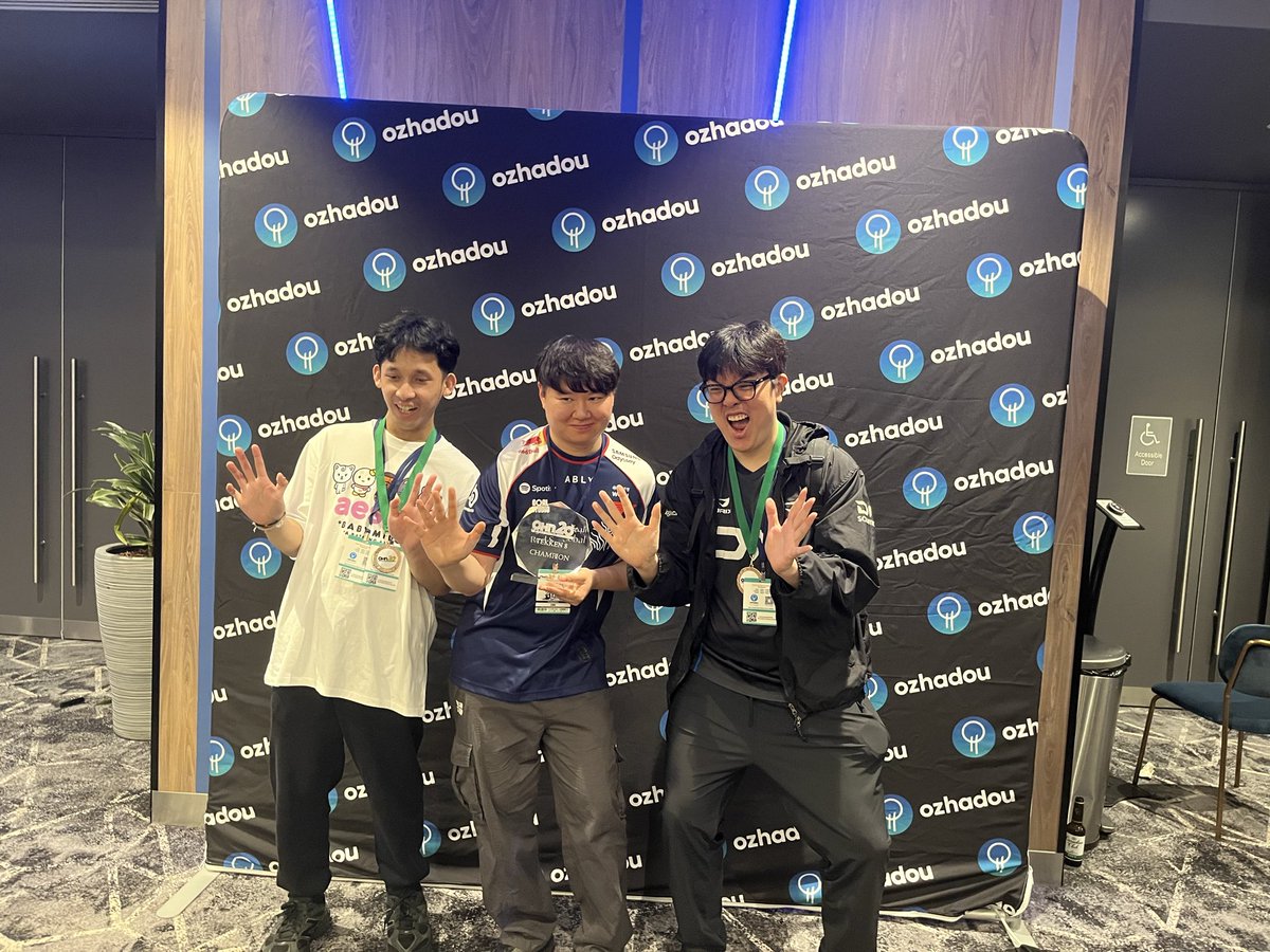 yagami2428's tweet photo. 2nd place at OHN. Hurts to lose like this but @EDGE_1223 was too strong today

Thank you to my sponsor @aespa_official and Karina for supporting me. Next tournament is Manila, see everyone there!

#AespaFighting #AespaWin #WeAreAespa https://t.co/vmmPQWm3Mq