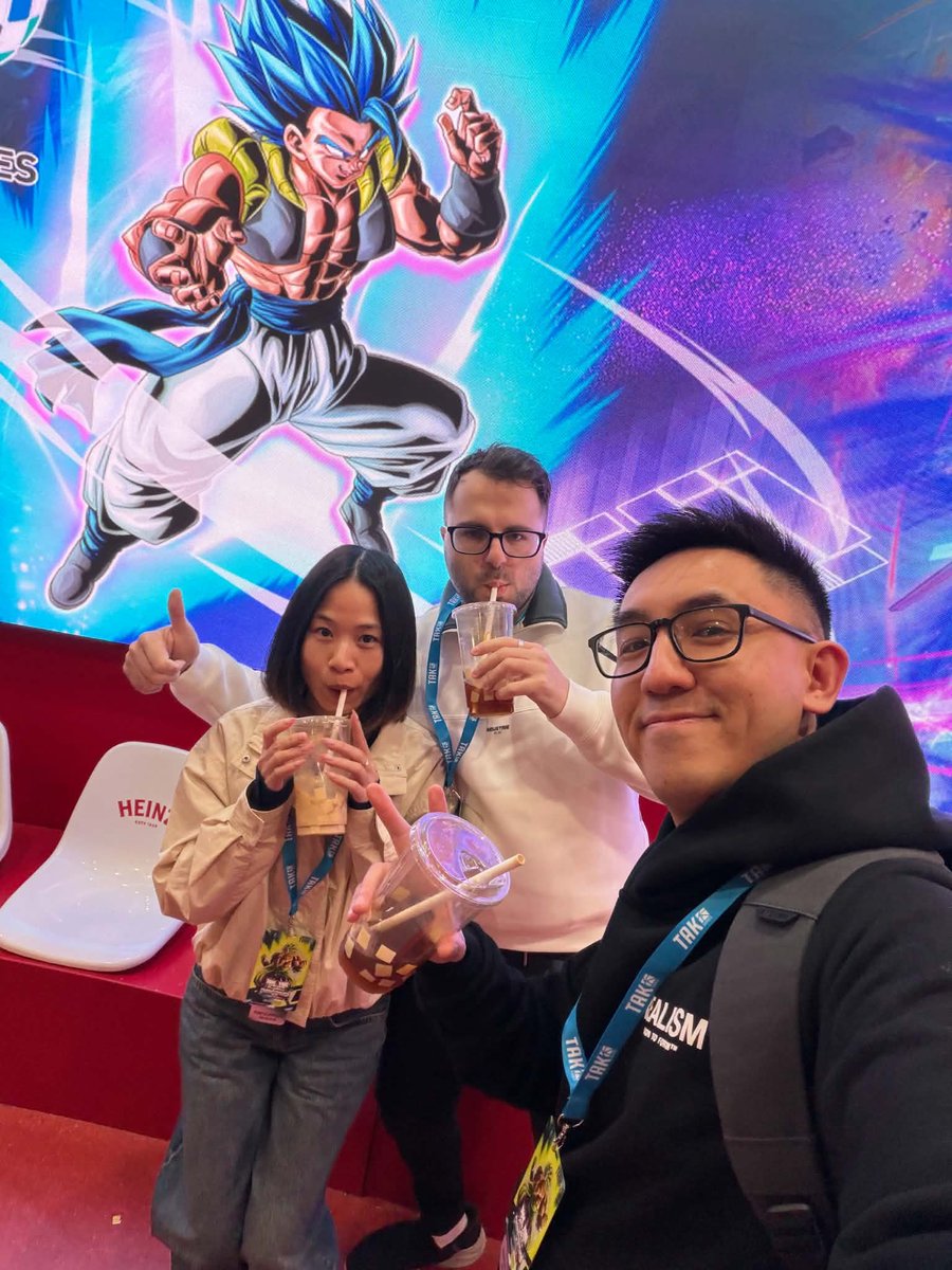 TruePyroShad's tweet photo. Was Finally able to break my Washed Curse and finish Top 8 in the Melbourne Regional for Fusion World!

Super happy with going x-1 At this event and winning my stream game round 1, and it is also cool I was able to do well with this being the biggest event in OCE in a while being capped at 128!

Extra Bonus I was able to play my favourite character Vegito and show off my favourite play Mat I own!

R1: SS3 ✅
R2: Broly ❌ 
R3:  SS3 ✅
R4: Set 10 Vegito ✅
R5: Set 5 Vegito ✅
R6: Gogeta BR ✅
R7: SS3 ✅

Thanks for all my friends and Mrs for the good weekend!