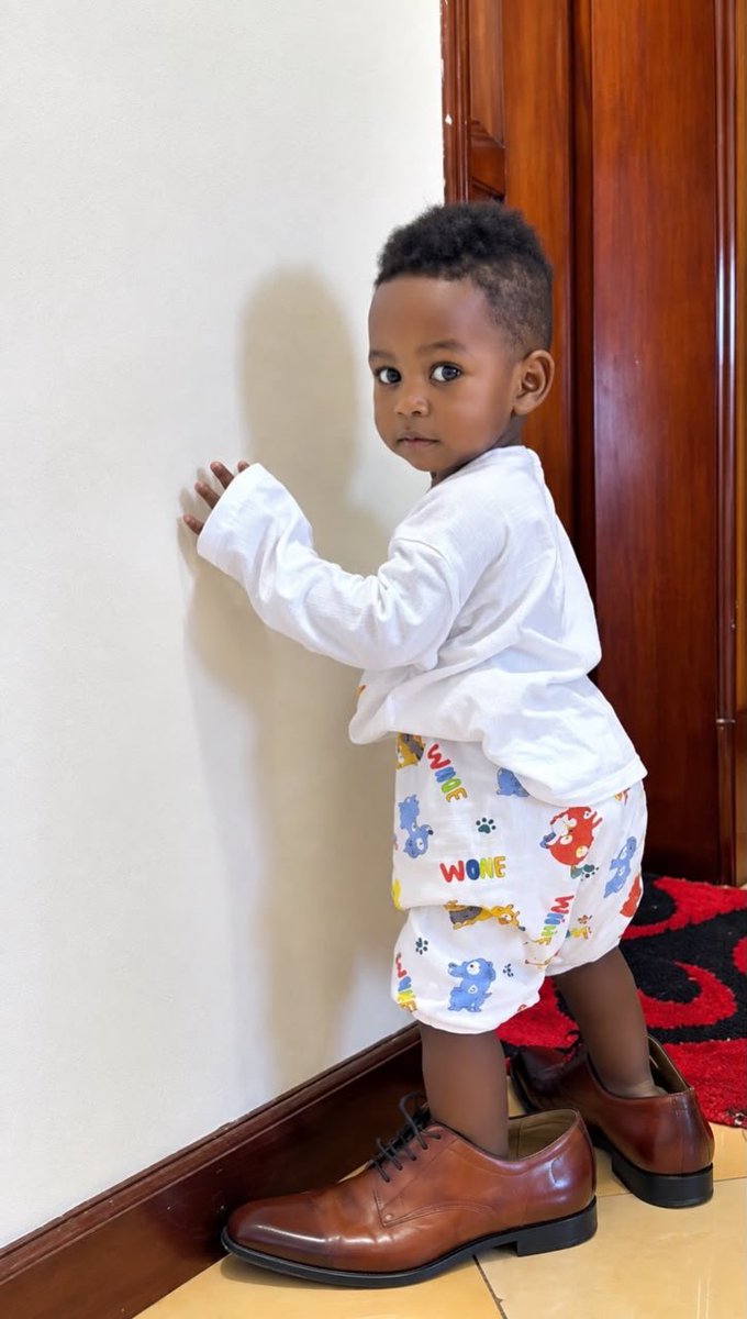 FrankGashumba's tweet photo. KijjanaMalaika bwati bwalabise nga agenda Kumikolo https://t.co/mHldhVVRnu