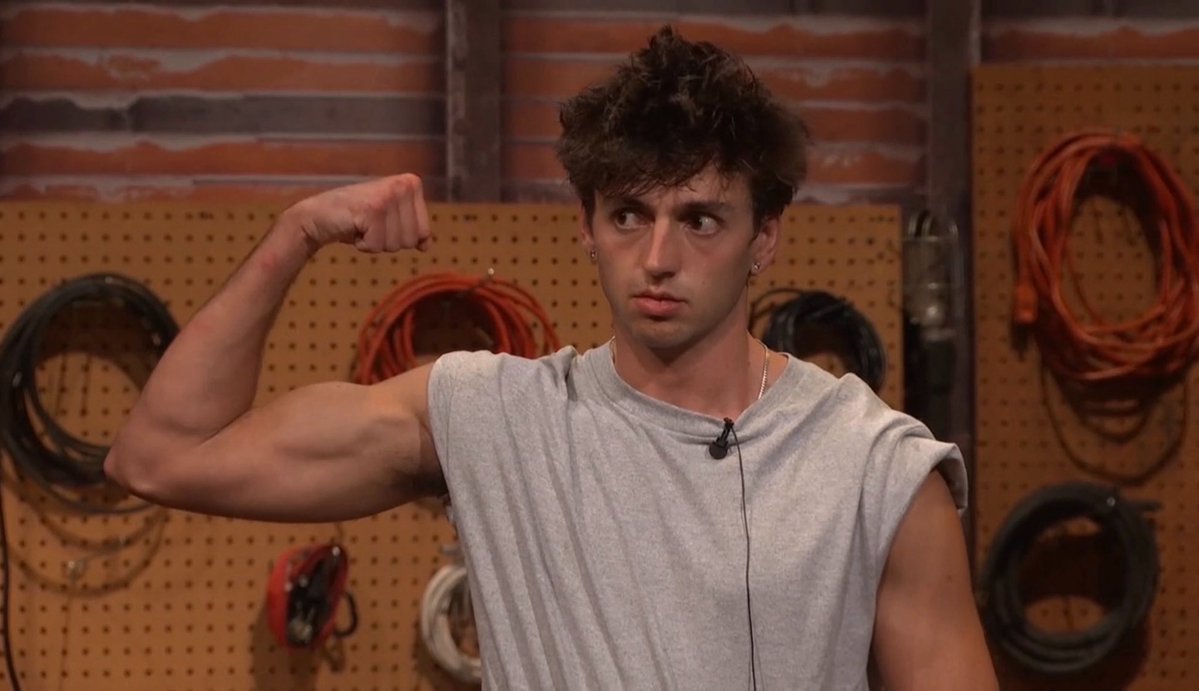 BBigBrotherBuzz's tweet photo. #BB28 #BigBrother #BigBrotherBuzz https://t.co/f6C6OhApge