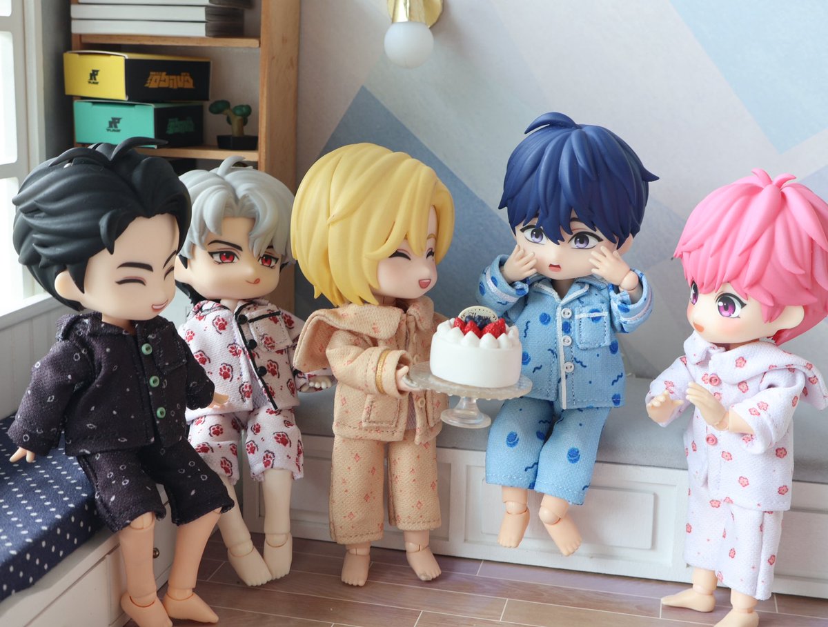 NoahChibi's tweet photo. Happy Birthday Yejun! 
I wish I could be there at the Seoul concert 😭

#plave #plaveyejun  #플레이브 #namyejun #KEEP_IT_MANIC https://t.co/qL498JhSsO