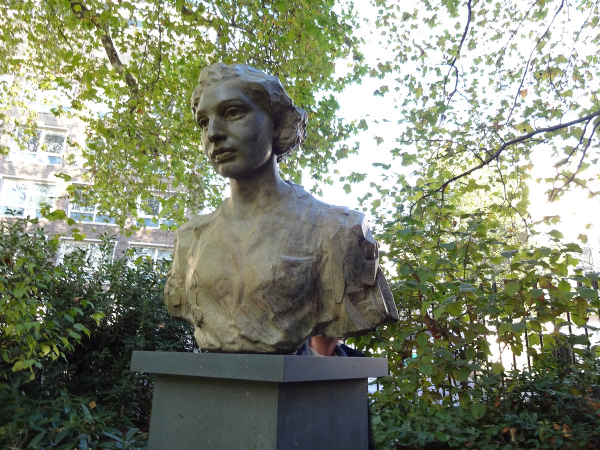 shrabanibasu_'s tweet photo. OTD in 1944 #WWII heroine #NoorInayatKhan was brutally killed in #DachauConcentrationCamp. She was only 30. We will never forget her bravery and fight against #Fascism. I will be at the Noor Memorial in #GordonSquare with a few friends. 12.30 p.m. #WAAF #SOE #SpyPrincess #GC https://t.co/qIk2v3K7eH