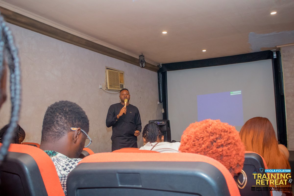 c_spydo's tweet photo. The best sessions aren’t one-way conversations.
They’re the ones where questions are asked, assumptions are challenged, experiences are shared, and everyone leaves with something new to think about.
That was one of the highlights of The AI Advantage.
#TheAIAdvantage #AIFluency #Learning #Leadership #JCIIbadan #FutureOfWork
