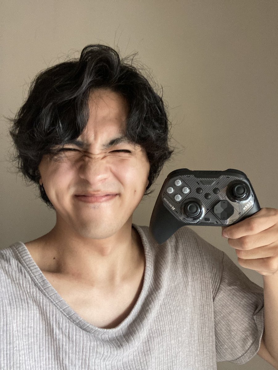 jirozon_666's tweet photo. 【顔出し】MOJHONさんからSTORMを提供していただいたのでガチレビューしました！！
　
頑張って喋ったので見て下さい

https://t.co/9znXCS42Zh https://t.co/SDEsPmg7gC