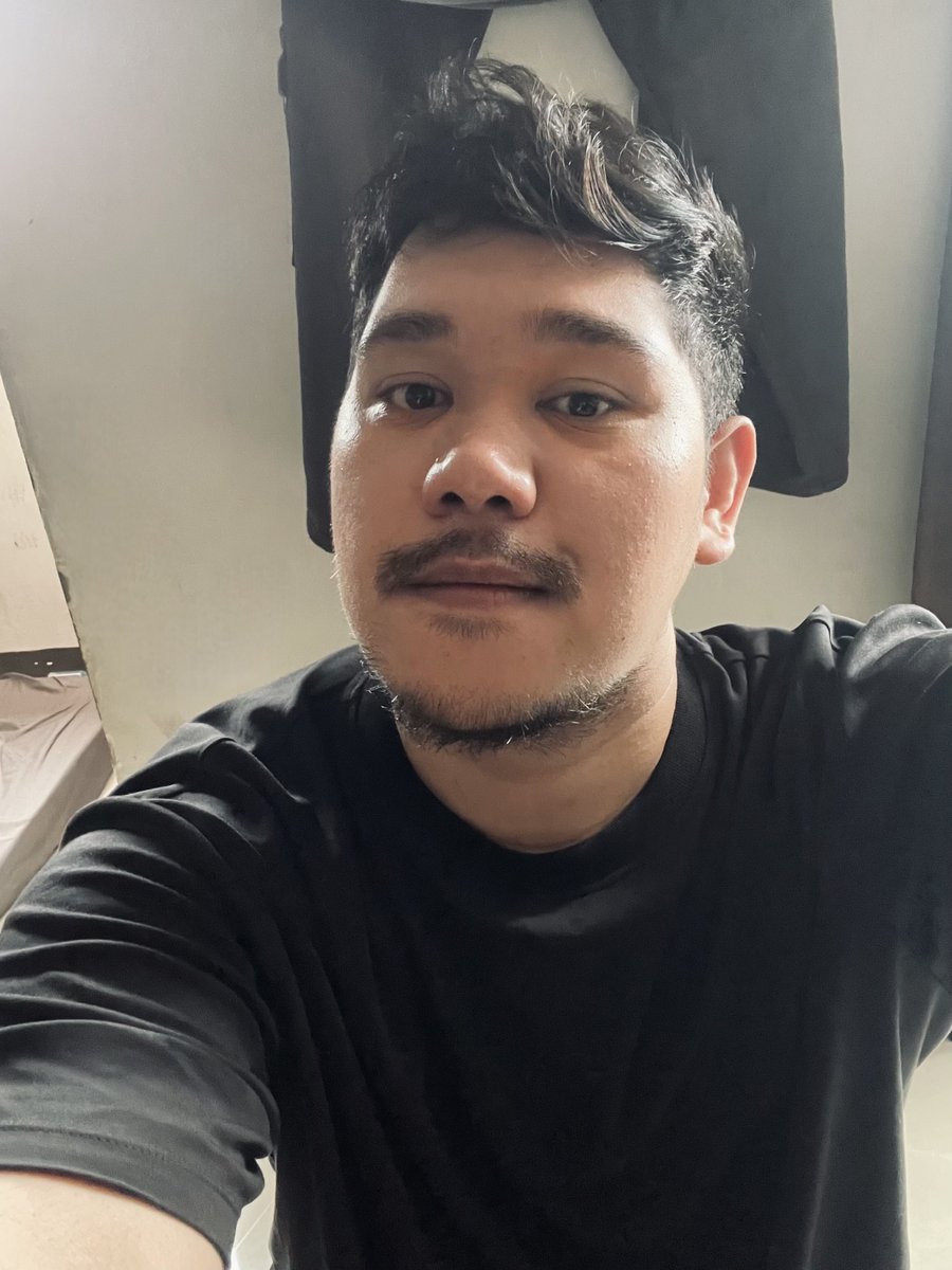 OwiiBoi's tweet photo. Today vs 3 years ago https://t.co/6TnL3ErujX