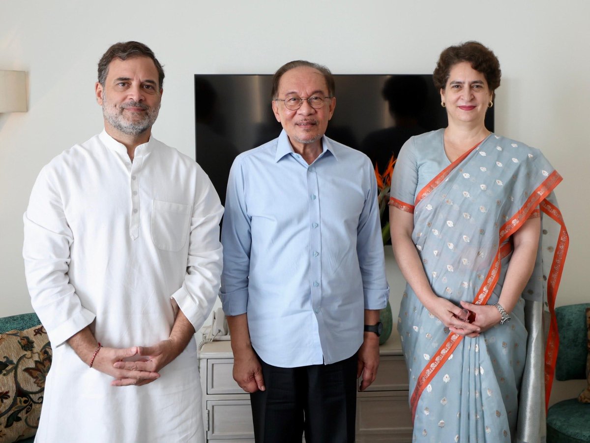 anwaribrahim's tweet photo. Berkesempatan sekali lagi bertemu sahabat baik saya yang juga Ketua Pembangkang Parlimen India, Rahul Gandhi, pagi tadi sambil bersarapan.

Pertemuan singkat ini memberi ruang untuk kami bertukar pandangan mengenai perkembangan mutakhir antarabangsa dan serantau.

#MalaysiaMADANI
#DiplomasiMADANI
#YakinMADANI