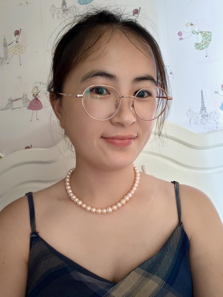 wielik81's tweet photo. 见过的人不少，真正让我想靠近的，却一直没几个。一把年纪还这么想，估计是最近推特刷太多了吧...... https://t.co/UIIDDbWfZe
