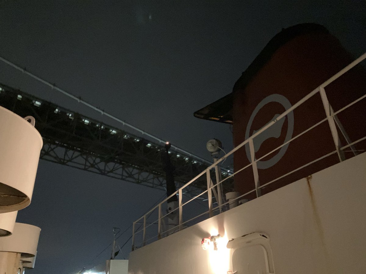 IMO9236717's tweet photo. フェリーくるしまは一回しか乗れなかったけど思い出があって、いつも狂気の旅程だから一人旅だけど、くるしまだけは昭和のフェリーに乗りに行こうって小倉待ち合わせで友人3人で乗ったのよね。

唯一雑魚寝部をとったのもこの船だった https://t.co/FQhxPjFDOY