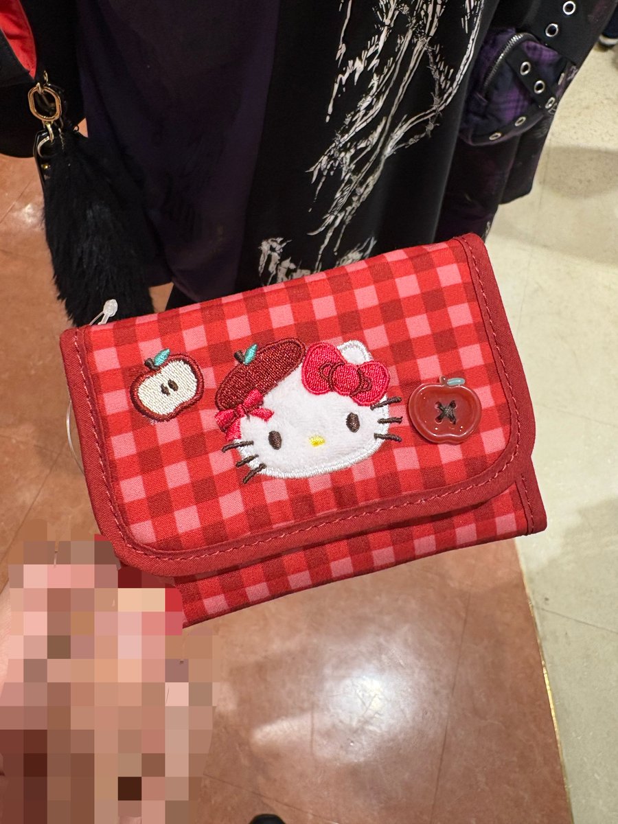 yattsuu_'s tweet photo. 文字通りあかちゃんの財布、兼荷物持ち https://t.co/Bj1QUlyKKZ