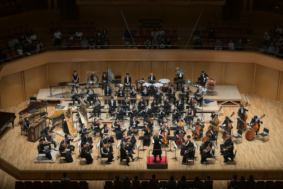 ac_orchestra's tweet photo. 📅9/13(日)
第101回定期演奏会

ソリストアンコール

ドビュッシー/シランクス
(フルート:ステファン・ラグナー・ホスクルドソン）

オーケストラアンコール
ドビュッシー/月の光
(フルート:ステファン・ラグナー・ホスクルドソン&世良法之)

本日はご来場誠にありがとうございました！

感想や応援コメントはハッシュタグ（#）#ACO101 をつけて是非投稿をお願いします！

#ACO #愛知室内 #愛知室内オーケストラ #ACO101 #バーバラ・ドラガン #ホスクルドソン #展覧会の絵 #魔法使いの弟子 #日本初演