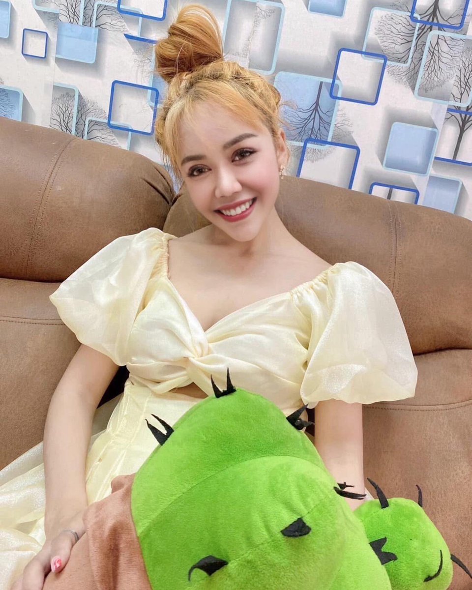 aleksomb's tweet photo. ตอนนั้นผอมบักโกรกมาก https://t.co/pv0GkEN6qq