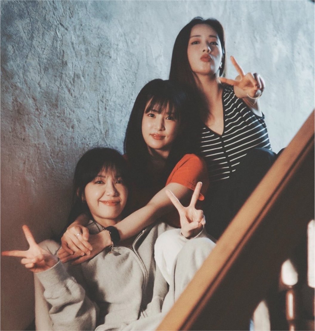 apinkxcho's tweet photo. ✅ summer, i behind photoshoot
✅ i love love music show performance
✅ the manager / ej birthday celebration
✅ summer, i concert

full support fam 🥹♥️ https://t.co/U70Q6mB5kI