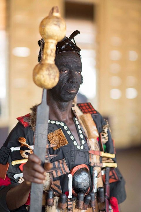 nanakyidomhene's tweet photo. You hate being called a NIGER and yet you are claiming BLACNESS. You claim to be the originator of cornrows yet you have no native word for it. You cry when white people paint their faces black but we embrace it because it is who we are. Enough of the division and hatred! https://t.co/YUfzKWx4ER