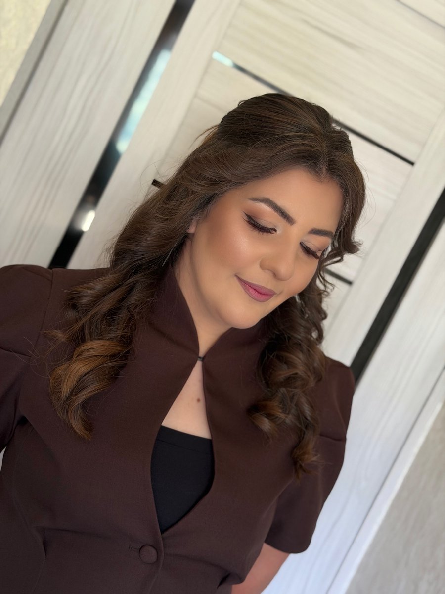 Rangel71000's tweet photo. @anna. _. mkrtchyan96 💫
@_hair_by_anahit https://t.co/akZ9VVeZ86