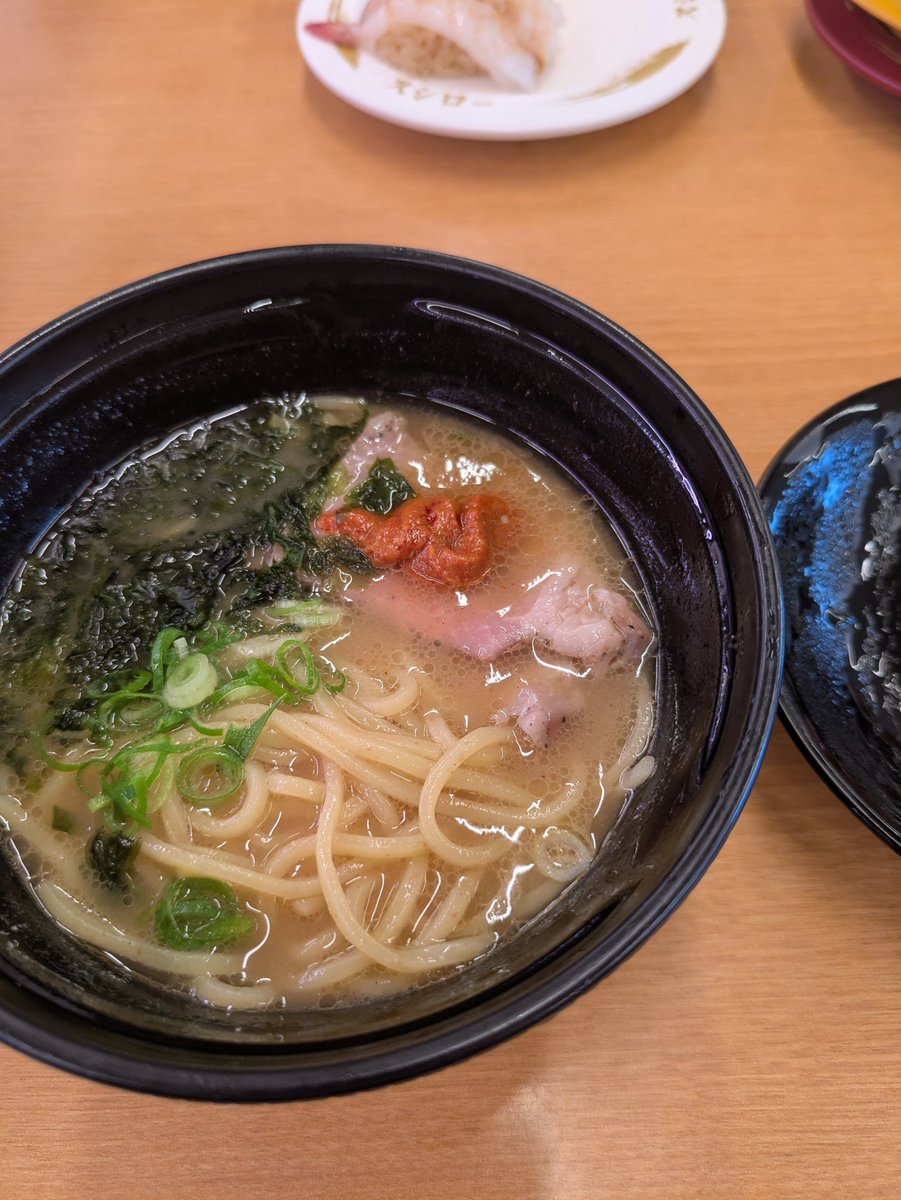 ehimeMr2000's tweet photo. 龍上海　辛味噌ラーメン　いただきます
#スシロー https://t.co/BKY1m1ttqH