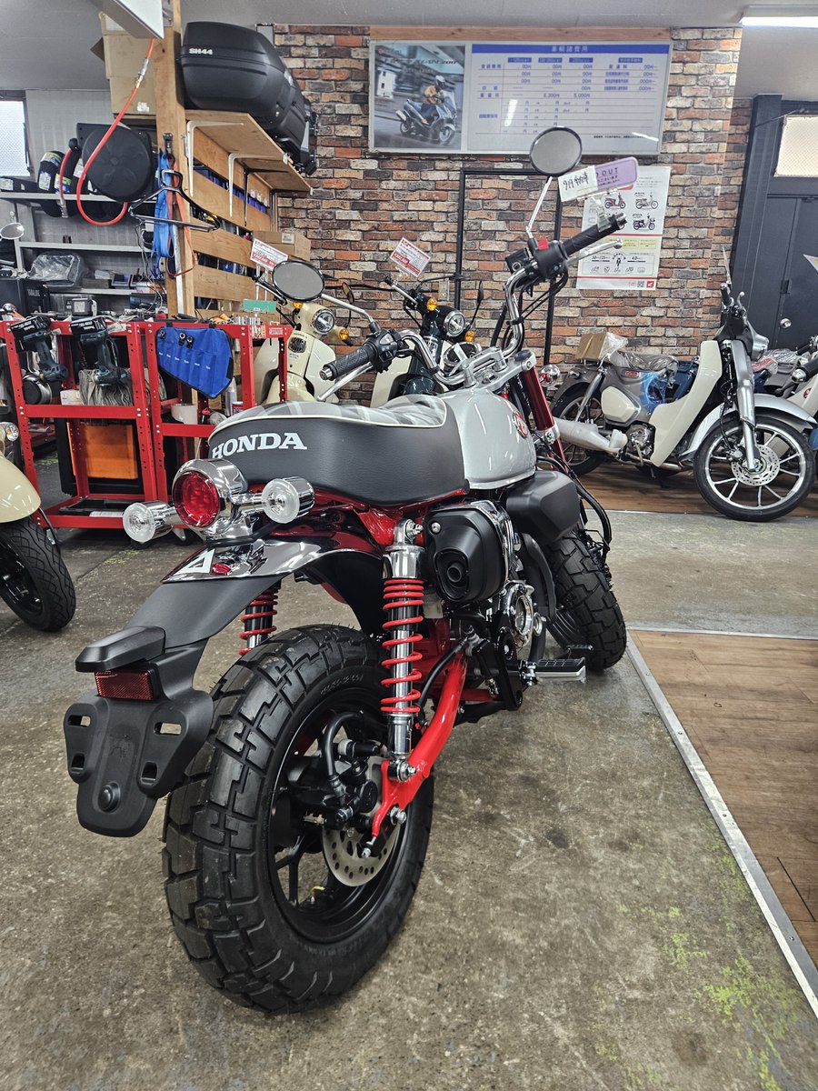 Zenmizo30's tweet photo. 納車！
これからよろしくね
 #モンキー125 https://t.co/WDF9Teenrj