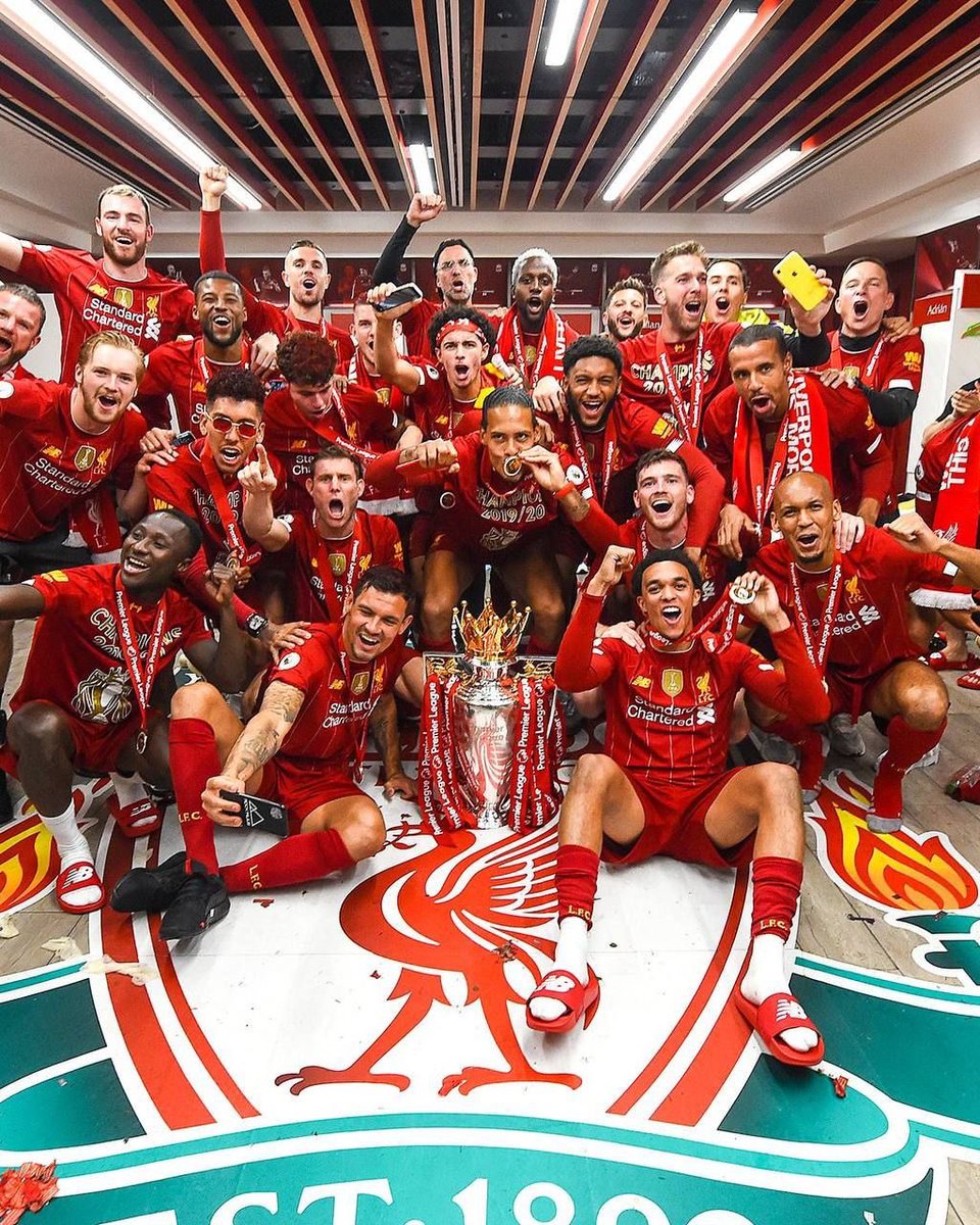bezosLFC's tweet photo. Jürgen Klopp was a madman.🤯🥶

99 points.
85 goals scored.
33 conceded.
32 wins.
3 draws.
3 losses.

And he won the Premier League for Liverpool. What a team. 🔴 #LFC #YNWA https://t.co/GZERH2YXQC