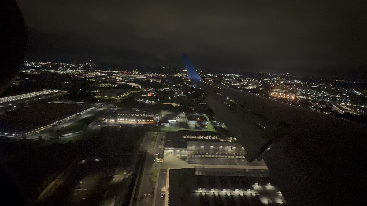 nexesfpx's tweet photo. boeing didnt kill me this time i am waiting for the day it does https://t.co/5eGlD6F6SY