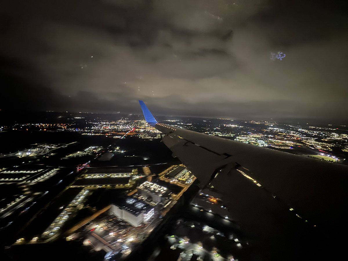 nexesfpx's tweet photo. boeing didnt kill me this time i am waiting for the day it does https://t.co/5eGlD6F6SY