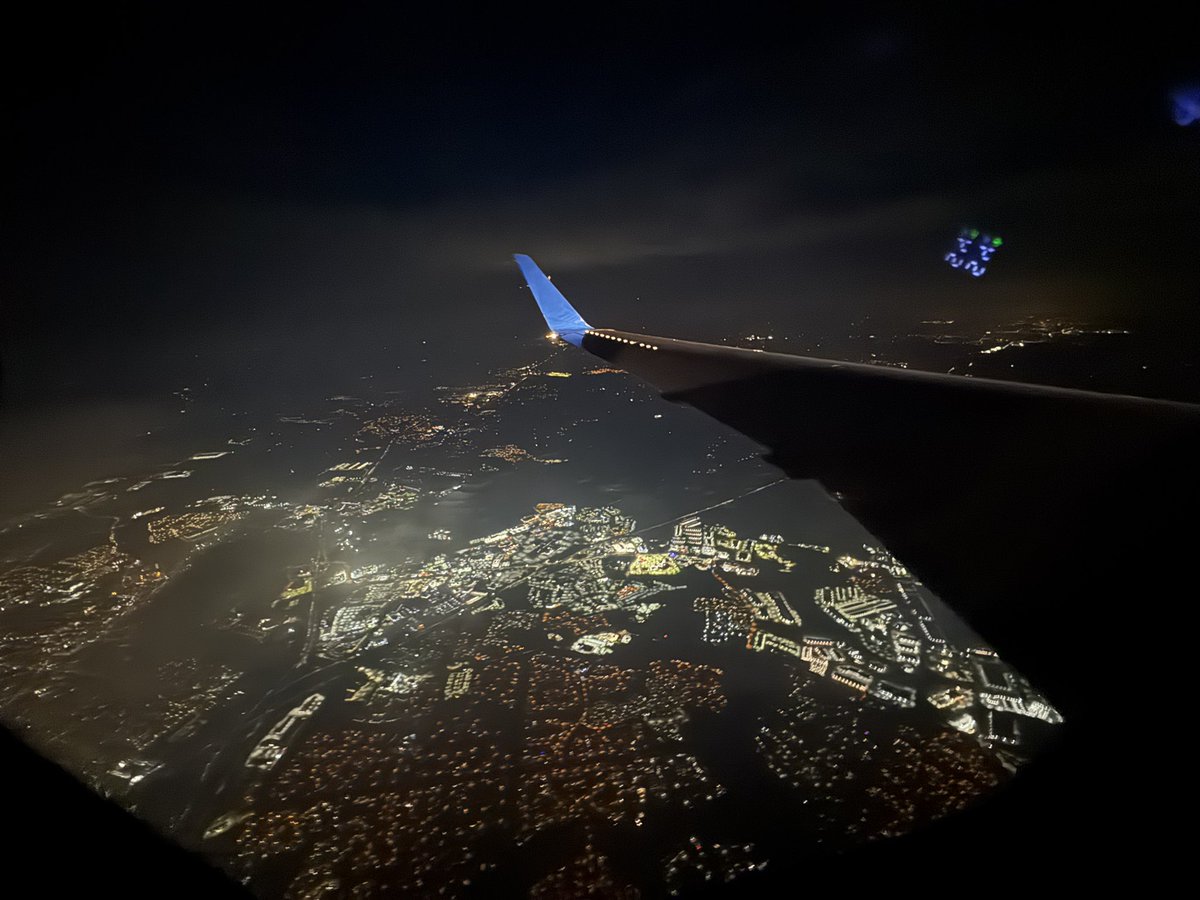 nexesfpx's tweet photo. boeing didnt kill me this time i am waiting for the day it does https://t.co/5eGlD6F6SY