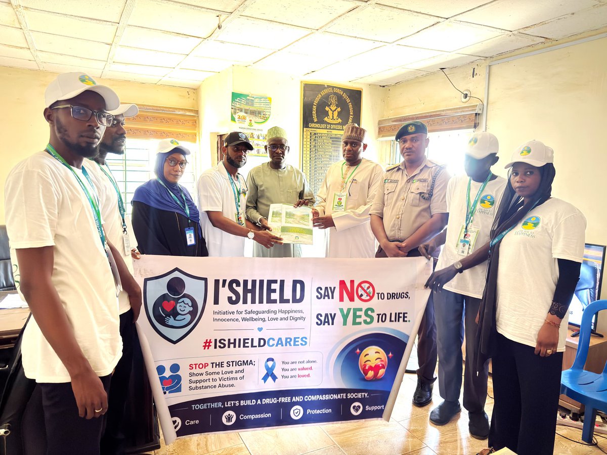 CorrectionsNg's tweet photo. I’SHIELD PARTNERS NCoS KANO TO SENSITISE INMATES ON MORAL VALUES AND CHARACTER DEVELOPMENT. For more details please click on the link below:https://t.co/vJdIJTKzDb https://t.co/NpOvWHduSp