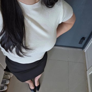 cc7f95a36c41999's tweet photo. 알고 지낼래요? #인천 #몸매 #ootd #맘눌뎀 #일상 https://t.co/ZHeI7sgr9f