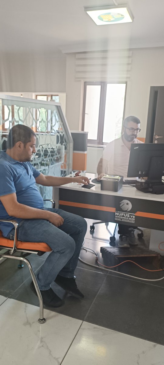 BatmanNufus's tweet photo. Kamu Personeli Seçme Sınavının (2026/KPSS-Lisans) Alan Bilgisi  Pazar günü Oturumuna girecek 3️⃣ adaya geçici kimlik belgesi düzenleyerek hayallerine destek olduk.
#HayatınızınHerAnında
@canalpekrem 
@mehmetaliimrak
@TCNufus 
@batmanvaliligi https://t.co/syXGlxZOv0
