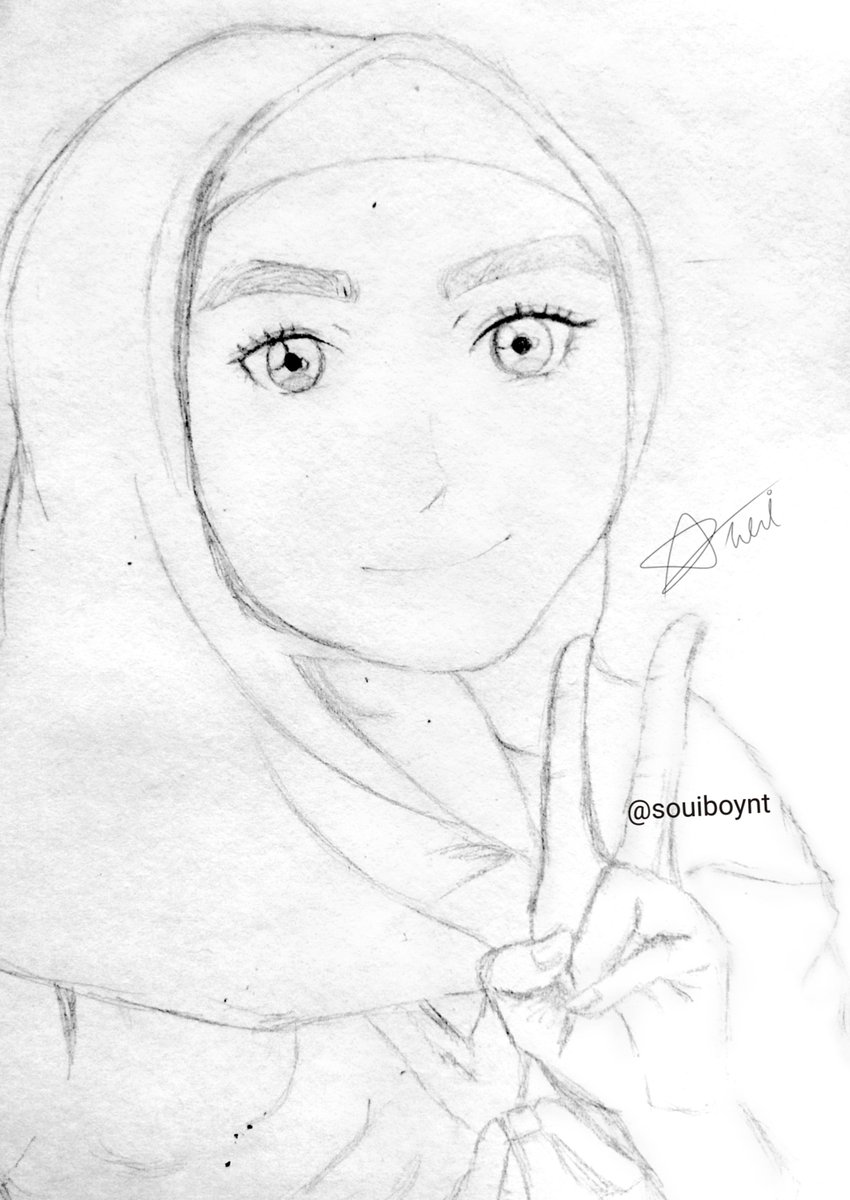 souiboynt's tweet photo. [Late Post] Learning from real picture to sketch on paper to digital art in 2 weeks https://t.co/O9ejK0Hu6n
