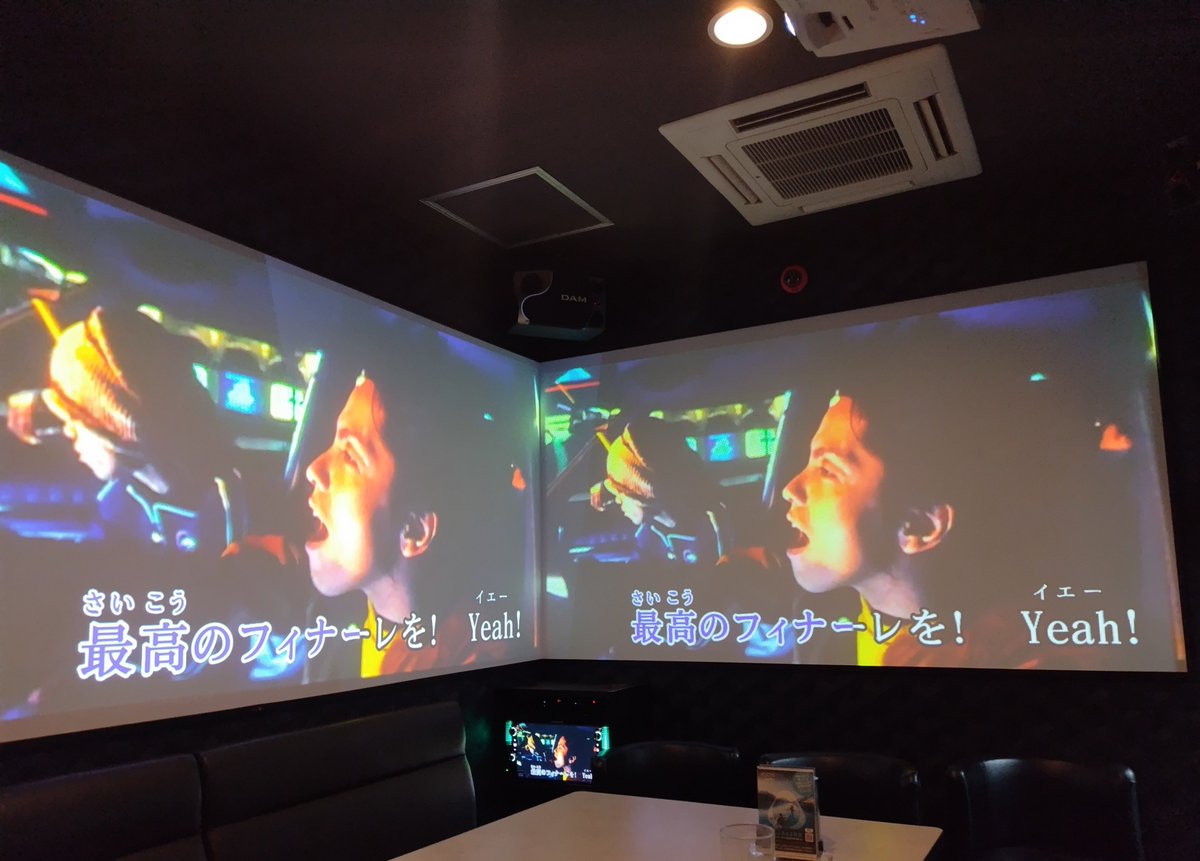 KAKKi_3ColorS's tweet photo. ドエルお友だちさんと
中華街カフェからのカラオケ♪

サマソニの話もたくさん出来たしツアーも待ち通しいよー https://t.co/2FTjpCcWlS