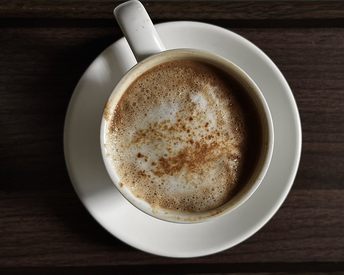 thefemmemus's tweet photo. quiet morning, a cup of coffee
and a quick, simple, elegant sketch. 
somewhat like me https://t.co/XRVvAXJz7z