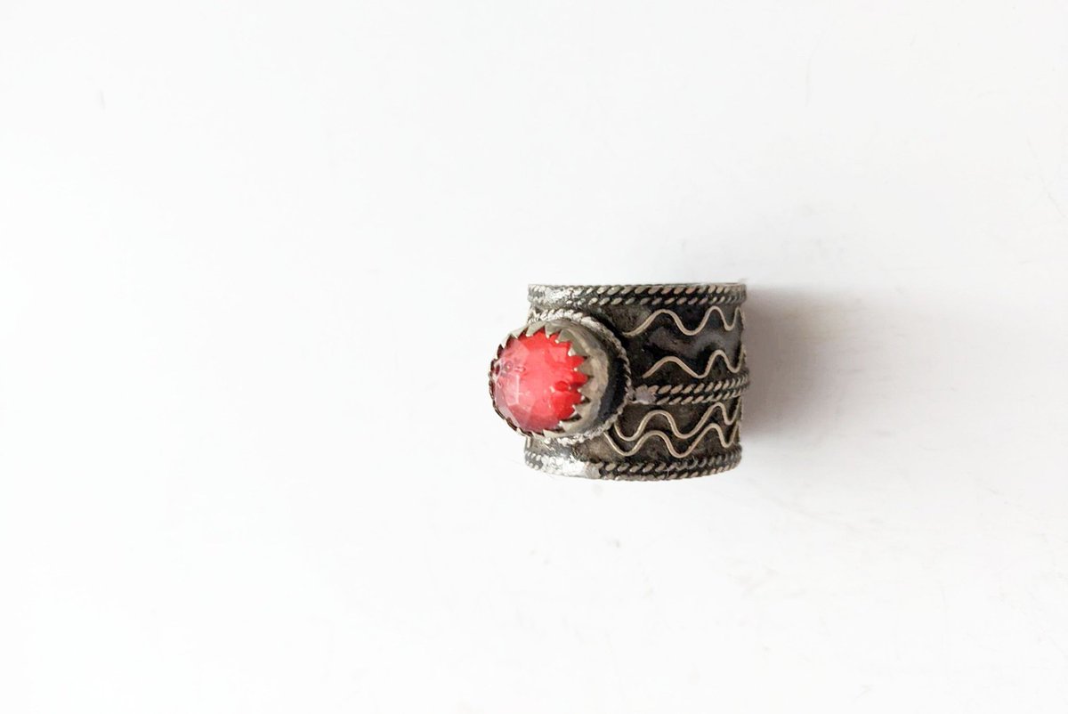jeanleonardo's tweet photo. Vintage Moroccan Berber Hair Ring with Red Cabochon Size 11 https://t.co/5w4jnoN1wd