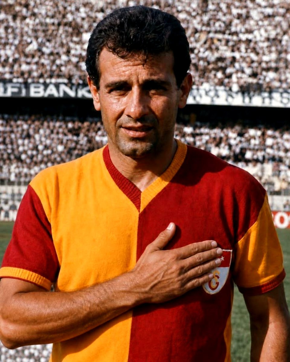 cim34bom's tweet photo. Seni sevenleri bir kere üzdün. Mekanın cennet olsun #TaçsızKral Metin Oktay. https://t.co/E2c21V0NGY