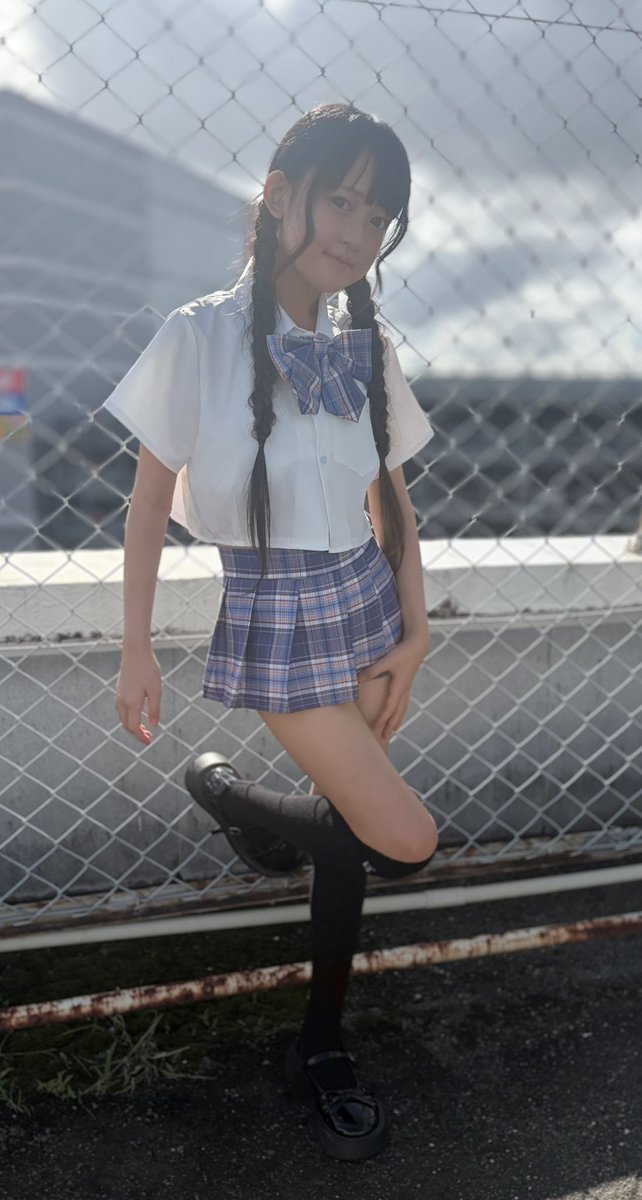 yuhinayuppi's tweet photo. かわいい制服ほっし‼️
さがしてみよ〜っと👀🔎✨
 #制服 https://t.co/RlLJ1Z68Is
