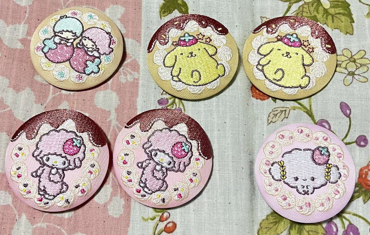 Bear_tt5_Geisha's tweet photo. サンリオ　サンリオキャラクターズ 刺繍缶バッジ4

譲　画像のもの
　　ポムポムプリン　2
　　キキララ　1
　　こぎみゅん　1
　　マイスウィートピアノ　2

求　同種ハンギョドン>異種(1、2シリーズ目ハンギョドン)

できるだけまとめての方優先とさせていただきます。

お気軽にお声かけください。 https://t.co/H8r7ikn4dW