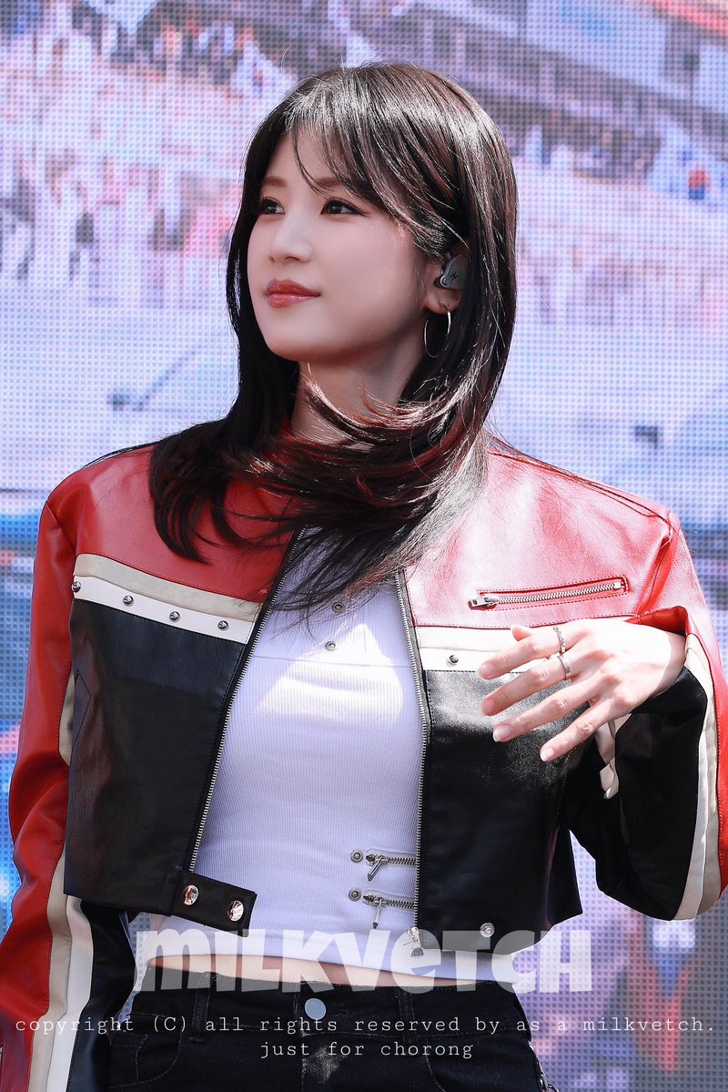milkvetch33's tweet photo. 260913 에이핑크 초롱 PREVIEW

🏎️

#에이핑크 #Apink #박초롱 #CHORONG (@Apinkpcr) https://t.co/3A00dlAu4c