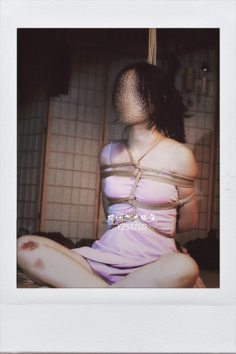 sanmuYZ's tweet photo. 练练绳子
@sanmuYZ 
#shibari #扬州三木绳道 #扬州s #绳缚 https://t.co/kQdxL1A3md