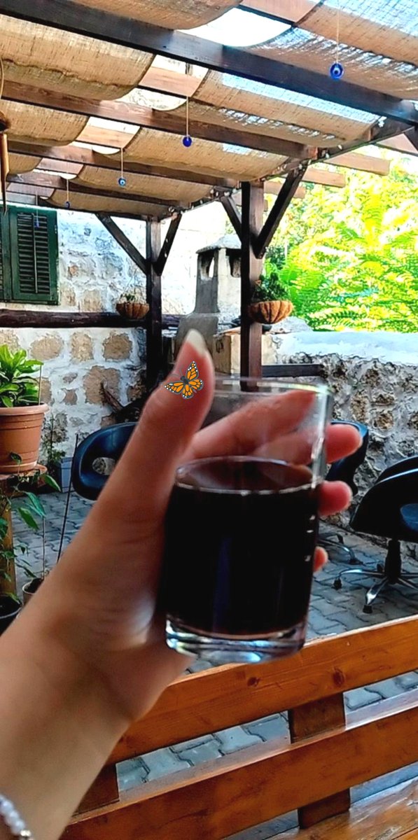 Sonbahaaar2's tweet photo. İnsanların azını..
Hayvanların çoğunu..
Çiçeklerin hepsini seviyorum..🦋🌸
#içelimgüzelleşelim☕
#workworkwork🪭💅🏻💄 https://t.co/5Owwe0aVgZ