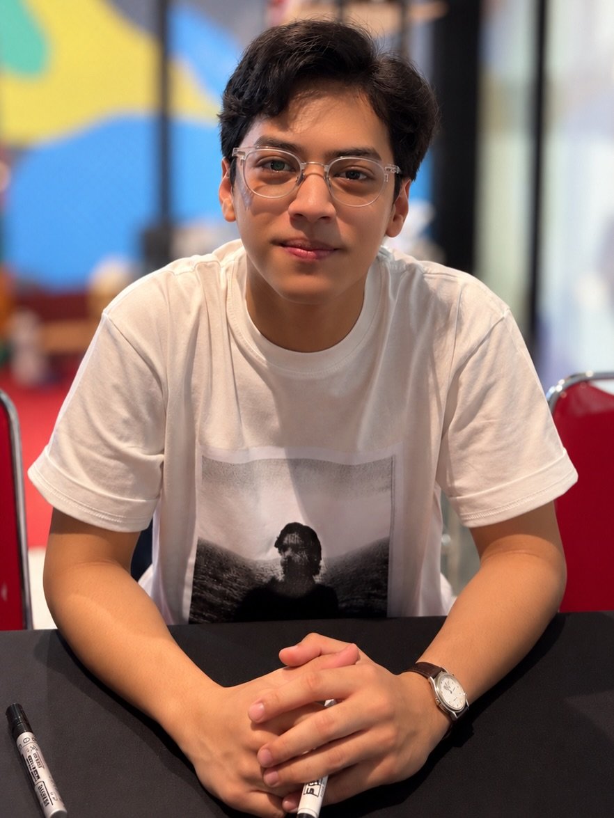 elputrazip's tweet photo. 260913 indragsutedja instagram post

El Putra Sarira 

[EVENT] Signing Session with El Putra Sarira at Fan &amp; Makers
📅 : 12.09.2026
📍 : Brickhall Fatmawati, Jakarta

#elputrasarira https://t.co/tc4lloyIKz