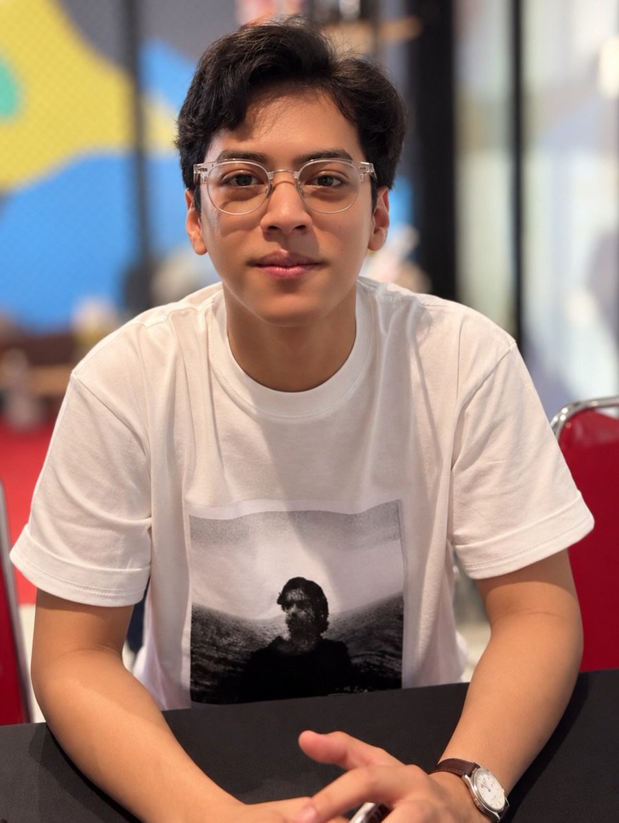 elputrazip's tweet photo. 260913 indragsutedja instagram post

El Putra Sarira 

[EVENT] Signing Session with El Putra Sarira at Fan &amp; Makers
📅 : 12.09.2026
📍 : Brickhall Fatmawati, Jakarta

#elputrasarira https://t.co/tc4lloyIKz