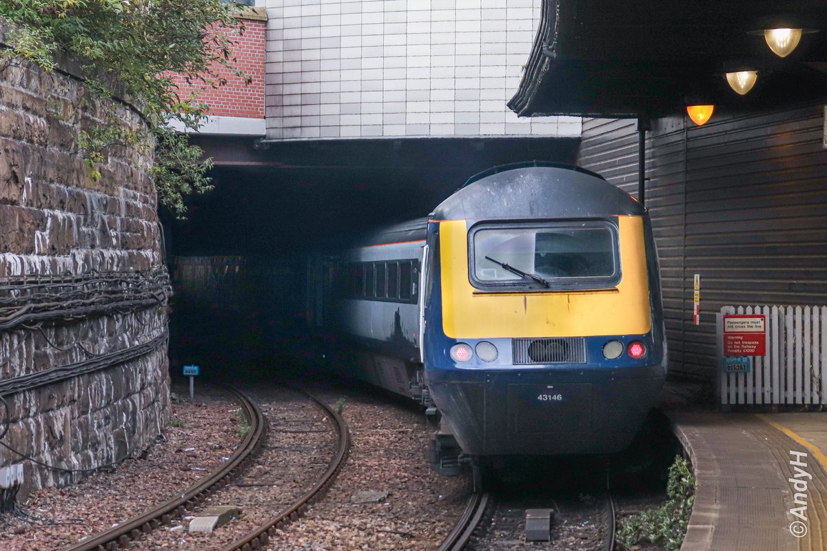 holtona72's tweet photo. Dundee. Not an easy station to get decent photos of the #InterCity7 #HST sets. Here is @ScotRail 1A49 15.39 Glasgow Queen Street to Aberdeen with 43176 leading & 43146 on the rear after our run on them from Glasgow. #ScotRail 8/9/26 https://t.co/oNMl9HGWX4