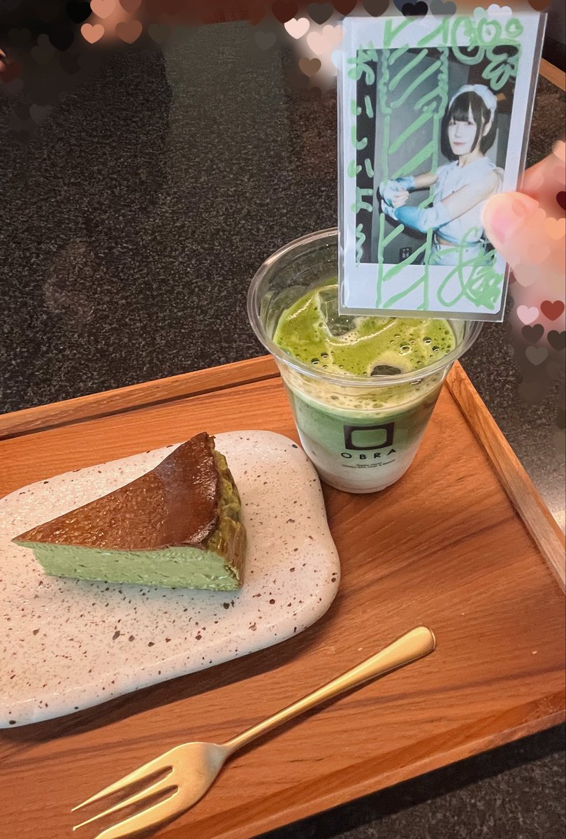 nishikaty_pine's tweet photo. ましちゃんストロー
チーズケーキ入れたことで構図悪め… https://t.co/mVigchqapD