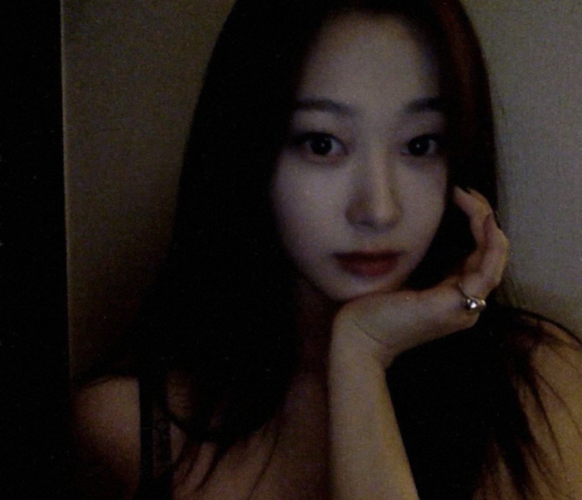 armagaeri's tweet photo. my emo gf https://t.co/h6v3oziwNv