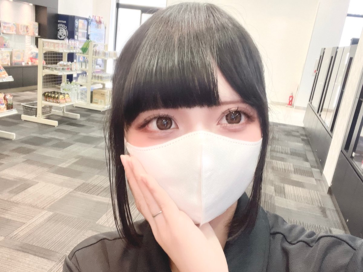 sennan3's tweet photo. ももちゃんです🍑

涼しくなったと思ってたのに、
最近また暑くなってきたね😖
季節の変わり目が来るのかな体調に気を付けてね🥺

夜もテンイチ泉南店に遊びに来てね💕

＃感謝　＃週末　＃夜からテンイチへ　
＃これからが　＃BestTime https://t.co/PETVsiOS9F
