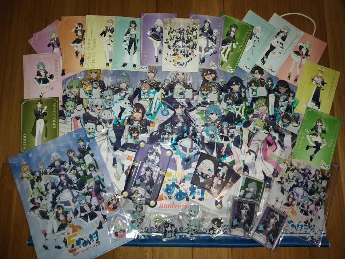 mmrtkps's tweet photo. 昨日の戦利品！！！満足いくまで買うことができて最高でした〜！ガシャ含めて4万超えてた…また貯めなきゃ。
#めめ村5thANV
#めめんともり https://t.co/qm9W948Gf7