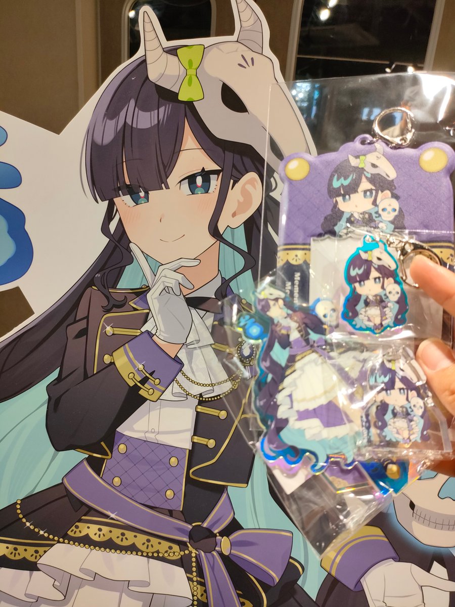 mmrtkps's tweet photo. 昨日の戦利品！！！満足いくまで買うことができて最高でした〜！ガシャ含めて4万超えてた…また貯めなきゃ。
#めめ村5thANV
#めめんともり https://t.co/qm9W948Gf7