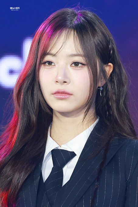 keptforhana's tweet photo. ⌜ 분위기까지 완벽해 ⌟
        11.02.2026

#HANA #하나
#FIFTYFIFTY #피프티피프티 https://t.co/Oo2IQFBQZK