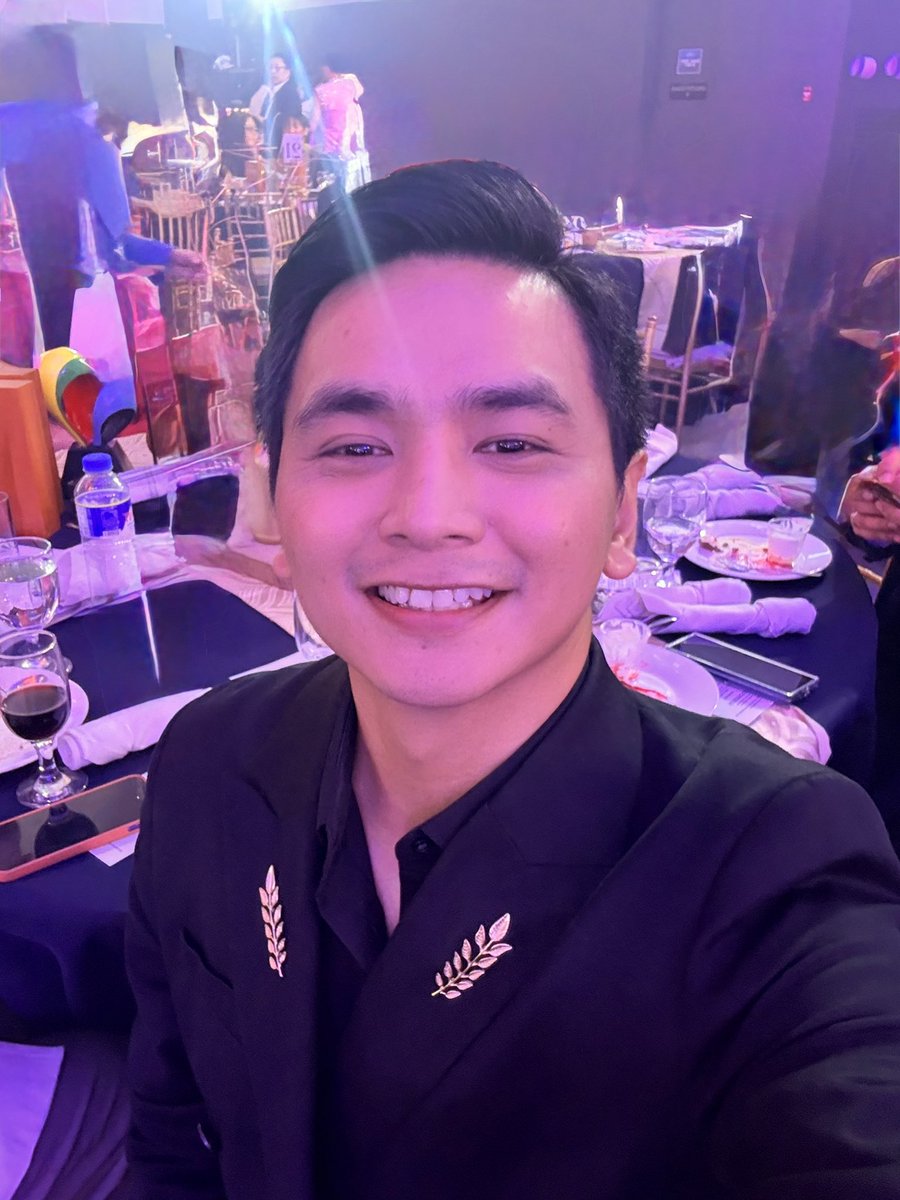 jpsuba's tweet photo. 😇 https://t.co/693u2iHi5g
